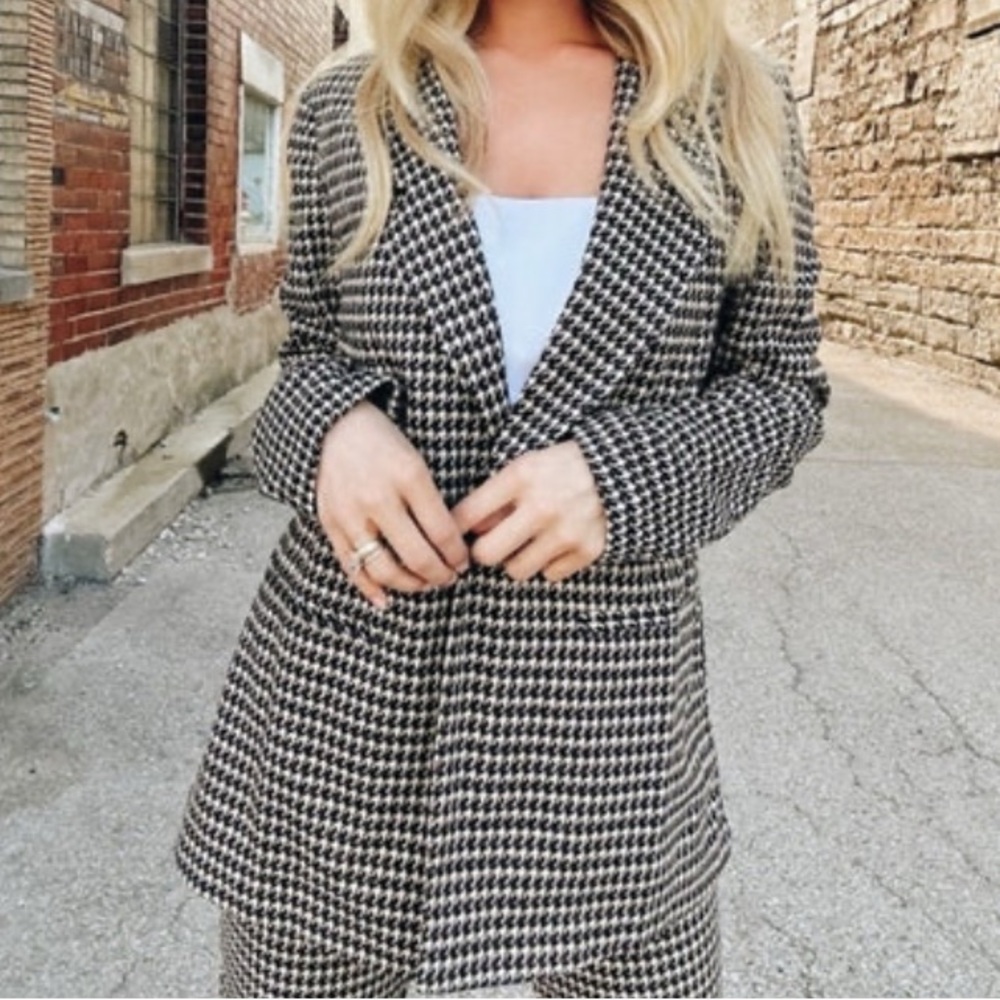 Sanctuary Black and Cream  Houndstooth City Blazer Size S (4-6)